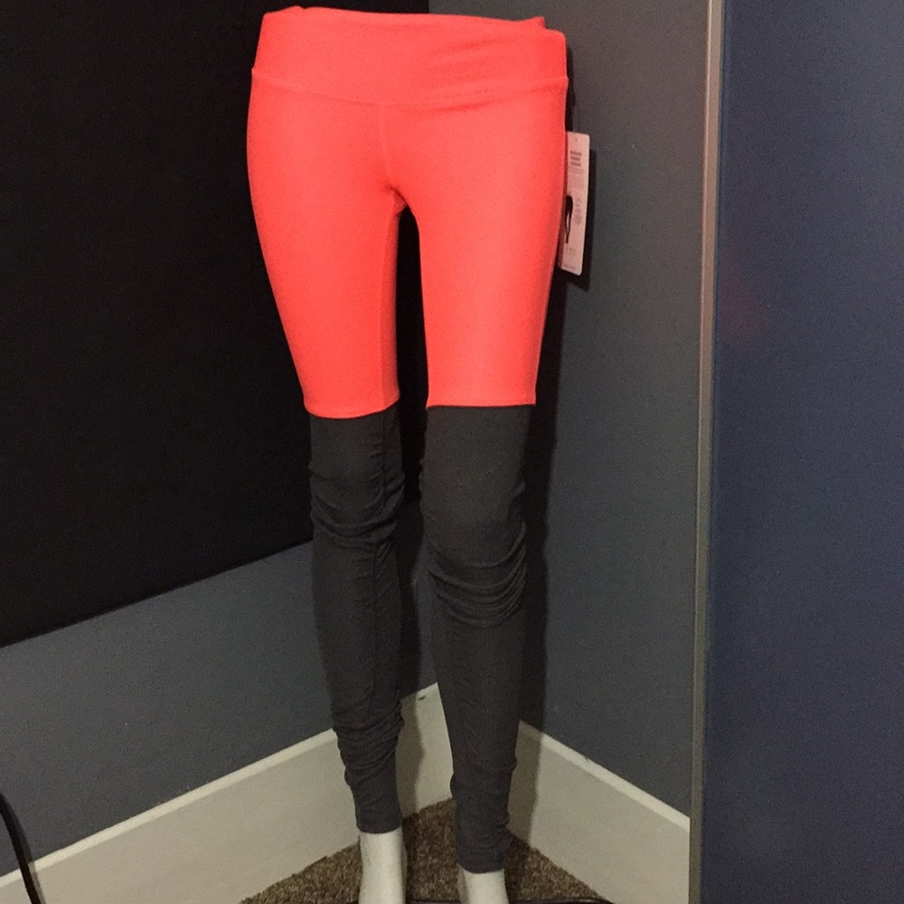 ALO Goddess Ribbed Legging NWT